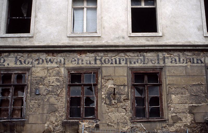 Görlitz, Hohe Str.  32, 23.11.1997 (2).jpg - Korbwaren- und Rohrmöbel-Fabrik